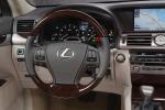Lexus LS460 2013 года
